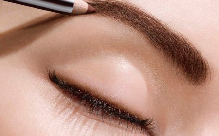 Правильно красим брови карандашом