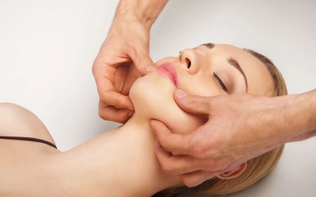 Пластический массаж лица и шеи
