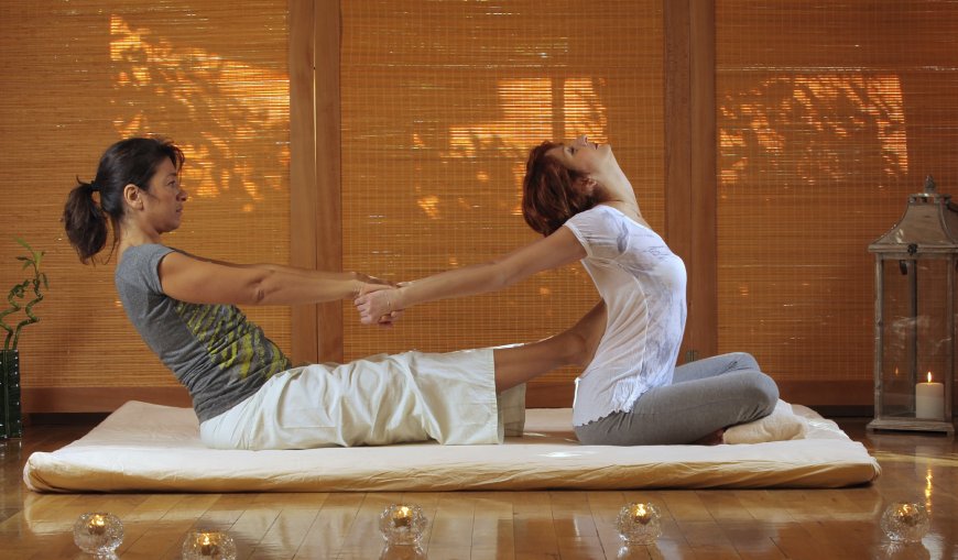 Терапевтические преимущества тайского массажа с глубокой растяжкой