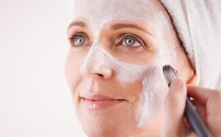 Маски для лица, созданные специально для женщин в преклонном возрасте