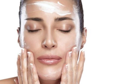 Уход за кожей лица.