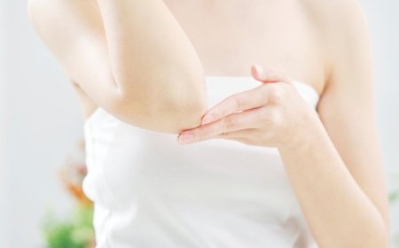 Как бороться с сухой кожей ступней, коленей и локтей