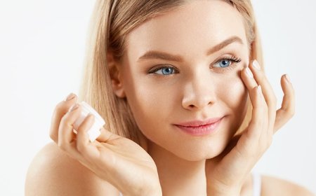 Крема и натуральные масла: как убрать морщины вокруг глаз