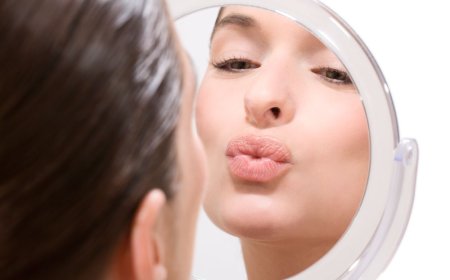 Поддерживаем молодость губ: используем правильно эффективные маски и упражнения