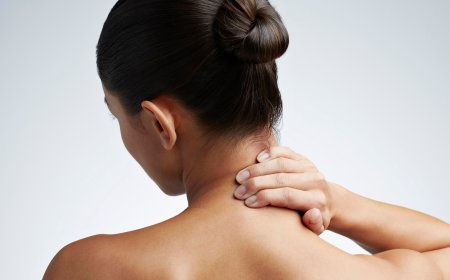 Как избавиться от холмика на шее?